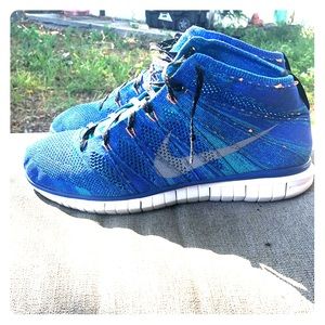 Nike flyknit chukka game royal